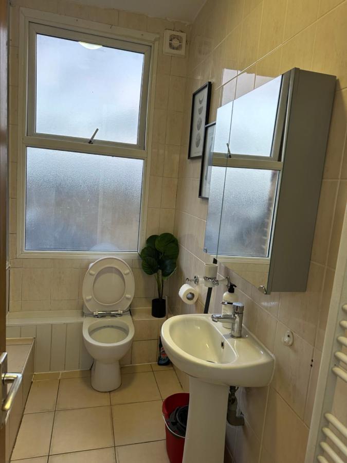Beautiful Studio Apartment No4 Forest Road ลอนดอน ภายนอก รูปภาพ